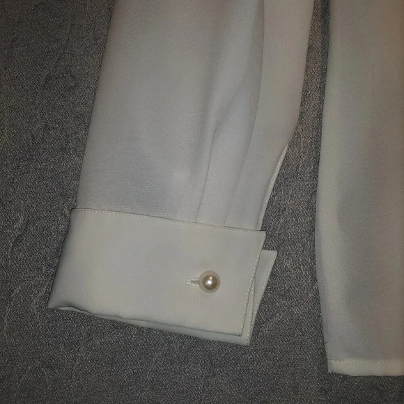 Women's Ivory Embroidered Blouse in size M - Picture 7 of 10